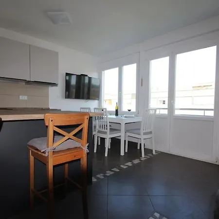 Apartment Zebrus *